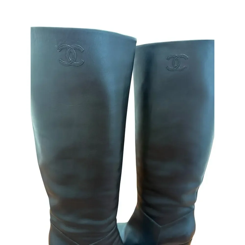 CHANEL Tall Black Leather Knee High Boots Size 38 CC Logo Block Heel